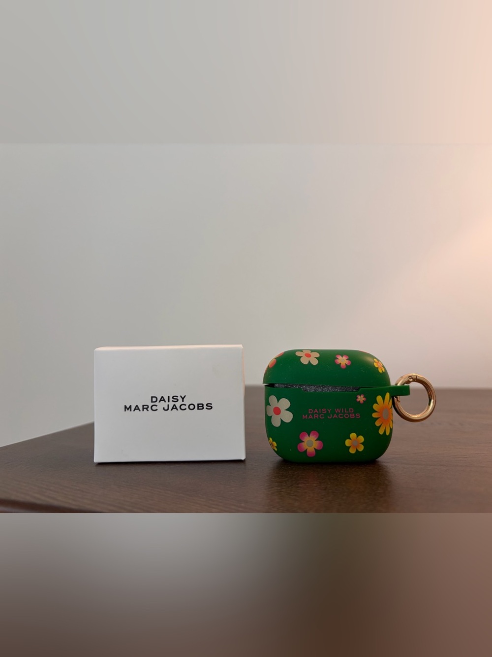 Marc Jacobs Daisy Apple Airpods 3RD case